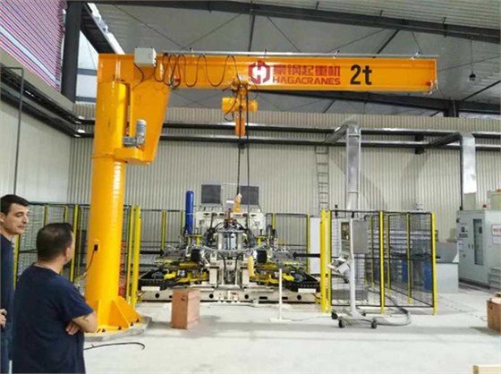 豪鋼起重機(jī)為上海寶敏科提供2t懸臂吊一臺