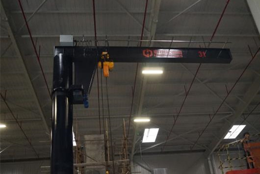 豪鋼為法液空集團(tuán)定制柱式懸臂吊安裝完畢