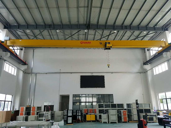 豪鋼起重機為上海電力環(huán)保設(shè)備提供電動單梁起重機一臺