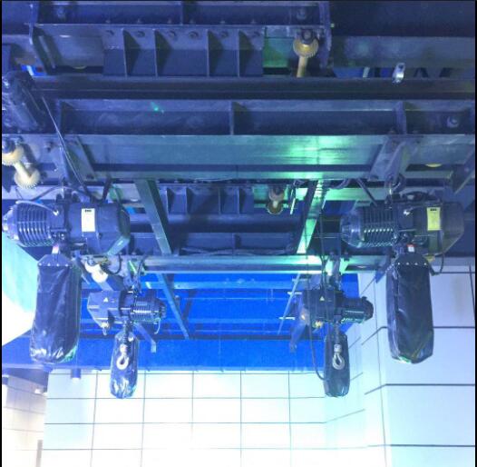 豪鋼吊籠懸掛起重機(jī)牽手萬達(dá)走進(jìn)益陽萬達(dá)廣場海洋城