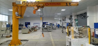 上實交通與豪鋼合作兩臺1t懸臂吊完成調(diào)試