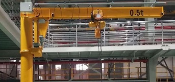 富士達(dá)電梯配件定制0.5t懸臂吊已完成調(diào)試